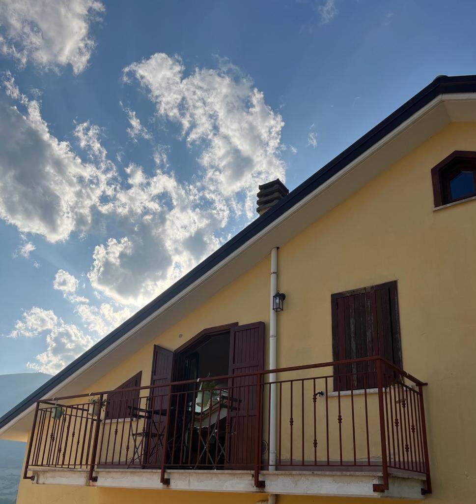 Appartement Il Nido à Castel Di Sangro Extérieur photo