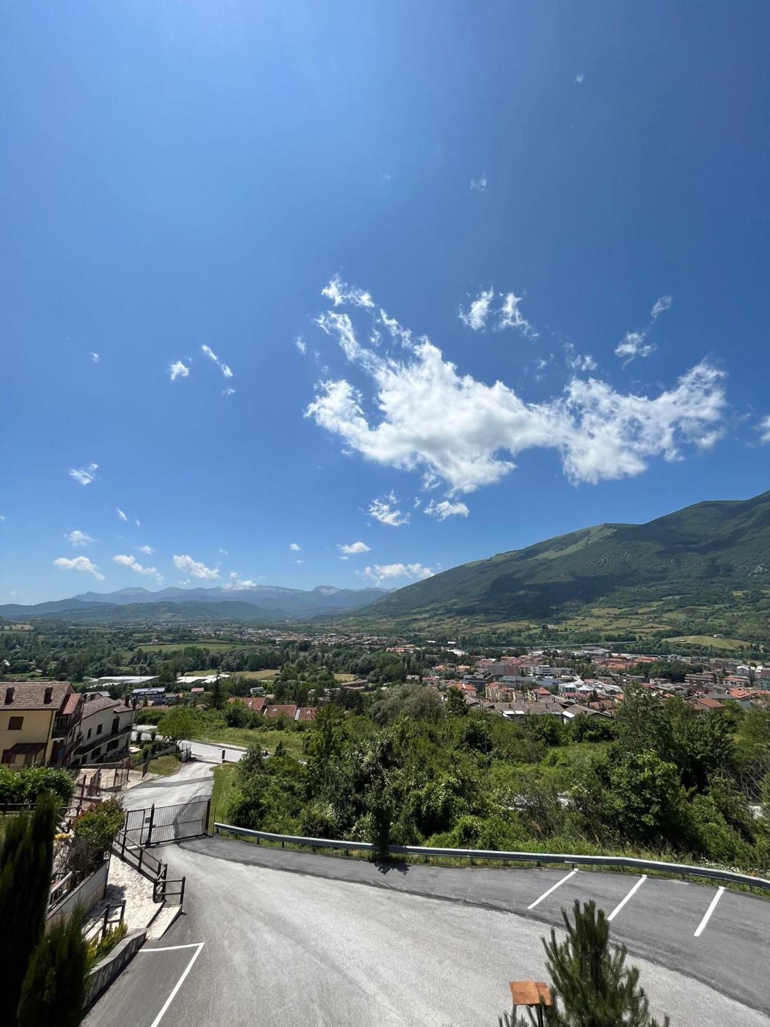 Appartement Il Nido à Castel Di Sangro Extérieur photo